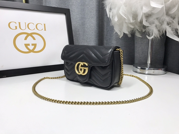 激安グッチバッグコピー側面デザイン